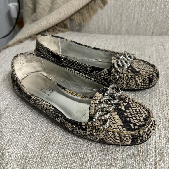 🛍️ KATHY Van Zeeland  animal print slip on - Picture 6 of 9